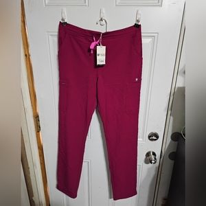 Figs, medium, magenta scrub pants